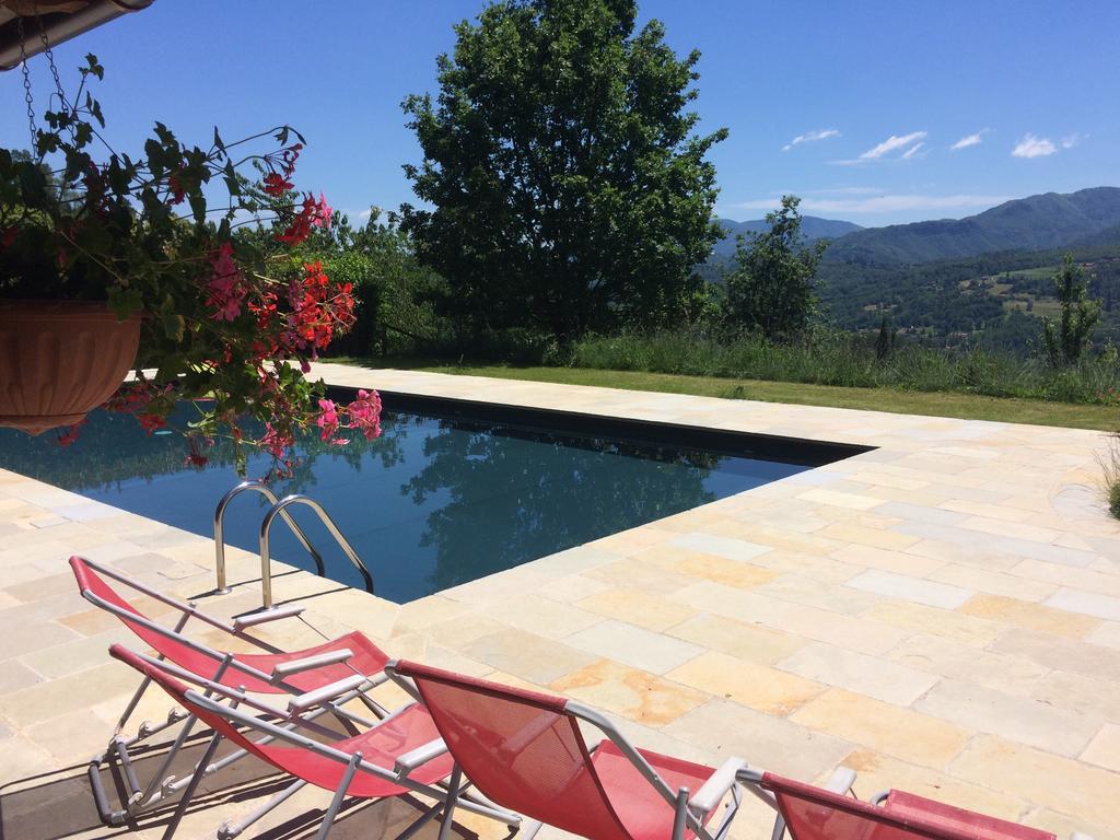 Agriturismo Braccicorti Hotell Pieve Fosciana Exteriör bild